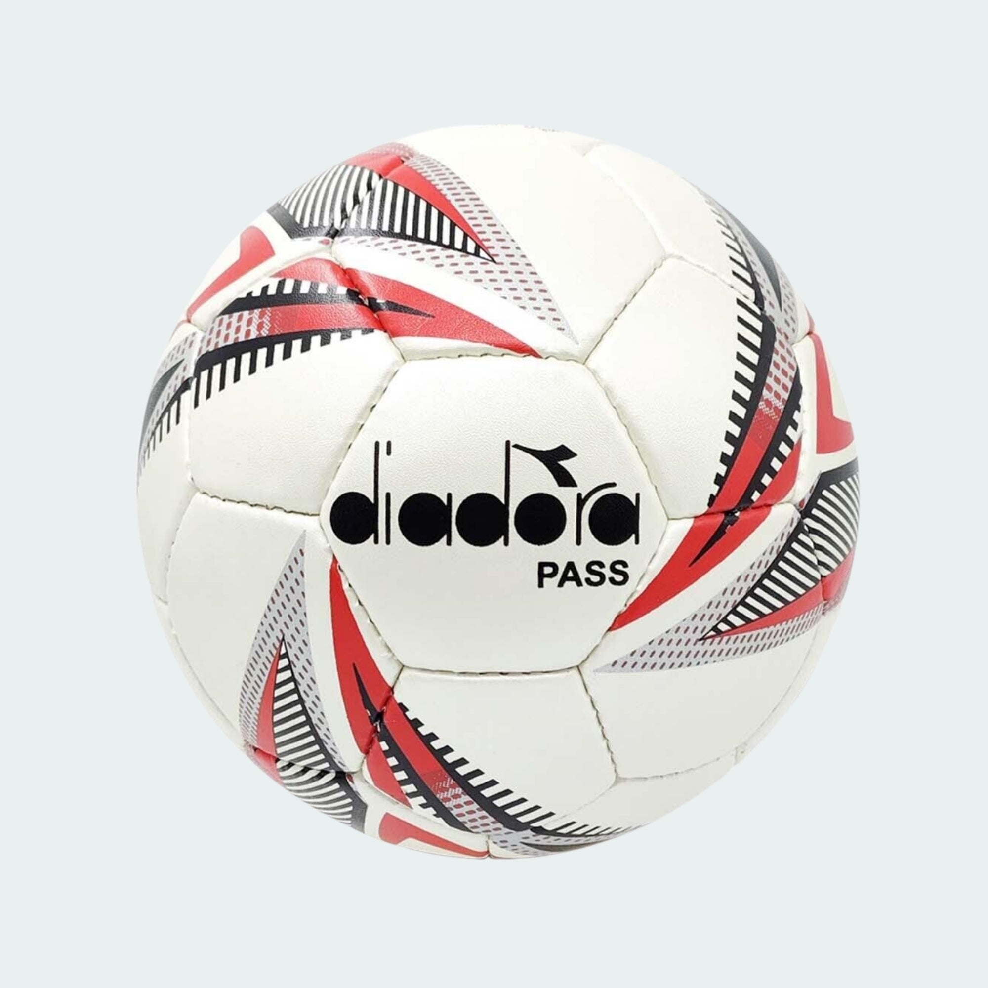 Diadora 4060240 Pass Futbol Topu Kırmızı-Beyaz