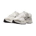 Nike IX0197-105 W V5 RNR SUEDE 2  Beyaz