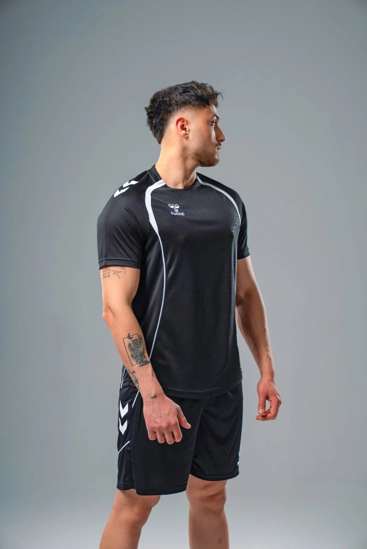 Hummel 912457 Target Antrenman Tişört Siyah-Beyaz