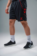 Hummel 932586 Target Siyah-Kırmızı Antrenman Şortu