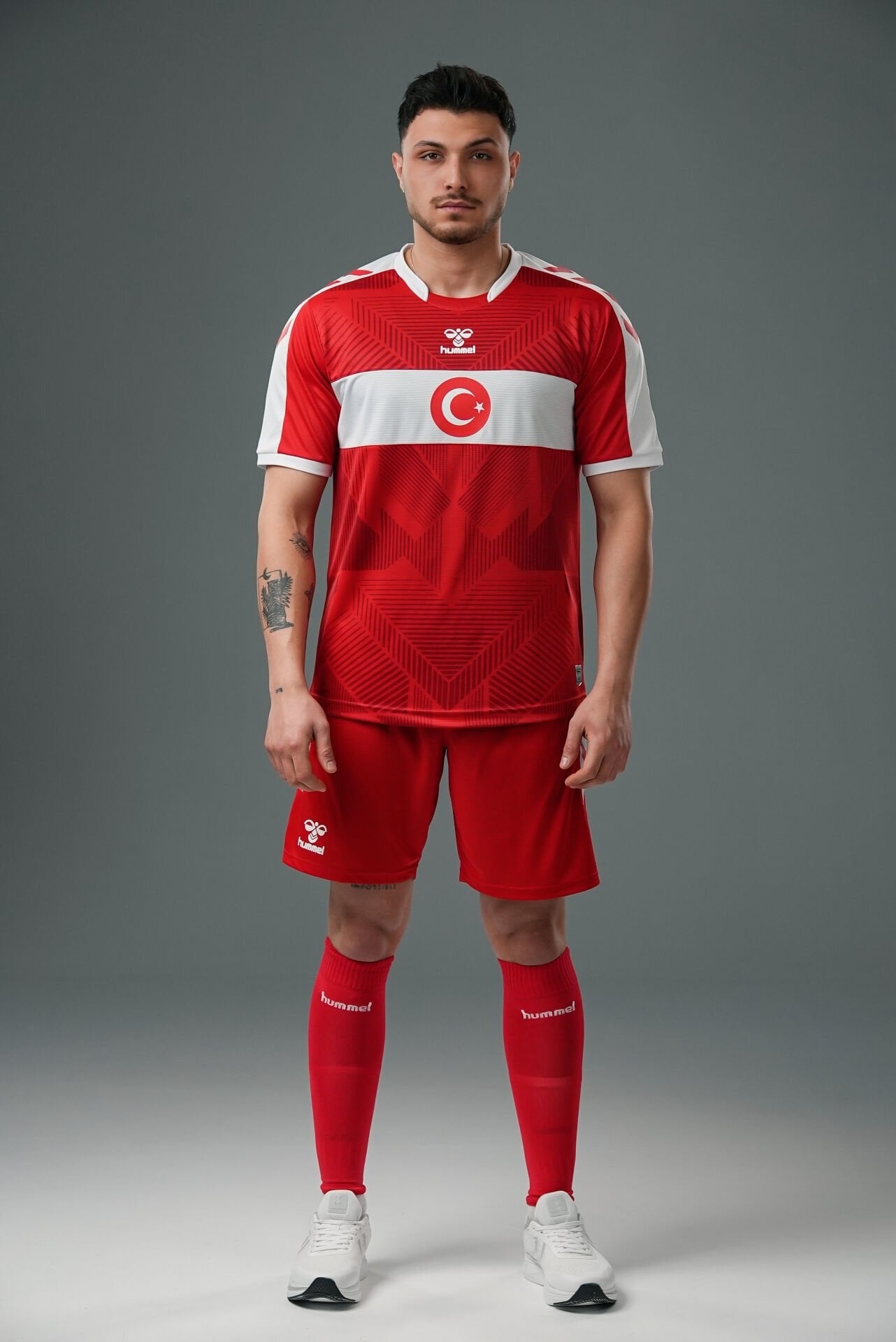 Hummel Milli Takım Forma 2025-2026 Kırmızı