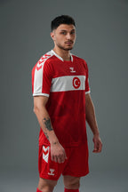 Hummel Milli Takım Forma 2025-2026 Kırmızı