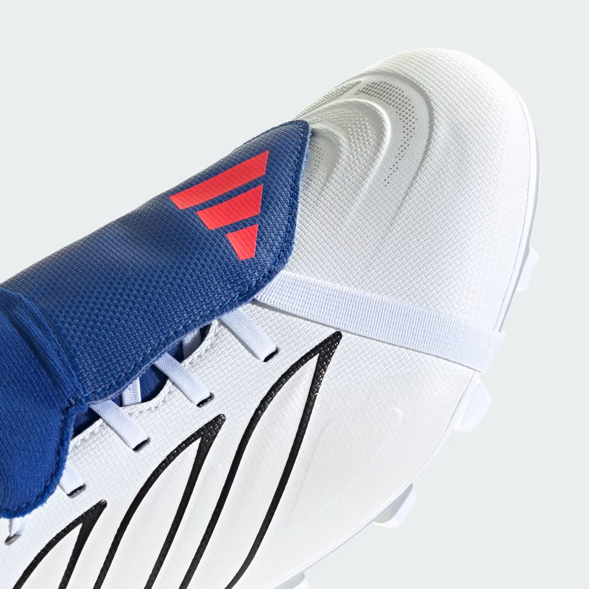 Adidas JP6524 Predator Club FT FG/MG Krampon Beyaz-Gümüş