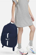 Y NK ACDMY TEAM BKPK 22 Litre MIDNIGHT NAVY/BLACK/WHITE